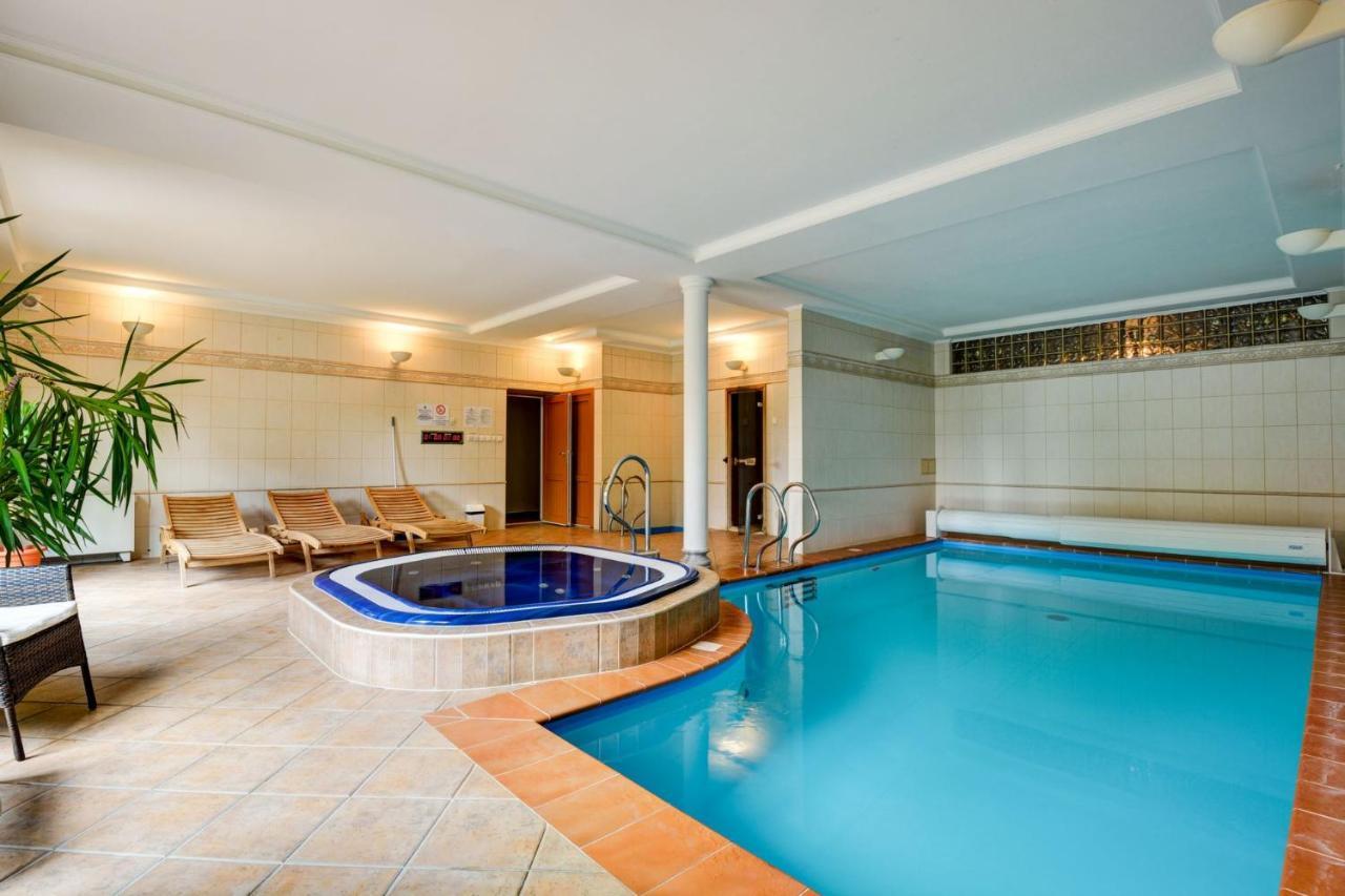 Ranc Kostelany Hotel Kroměříž Buitenkant foto